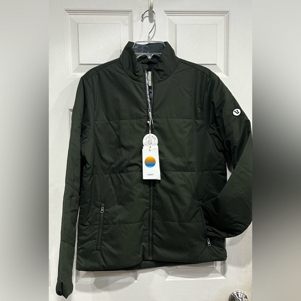 Vuori Men's Small Echo Insulated Jacket Forest Green NWT Bomber Primaloft Pocket